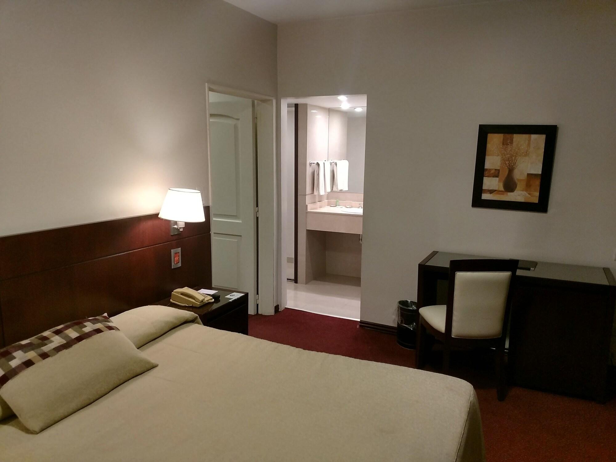 Hotel Presidente บัวโนสไอเรส ภายนอก รูปภาพ