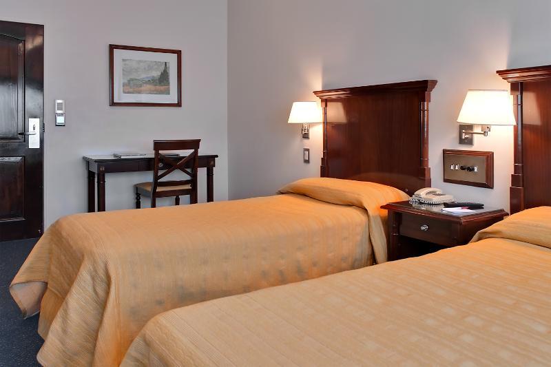 Hotel Presidente บัวโนสไอเรส ภายนอก รูปภาพ
